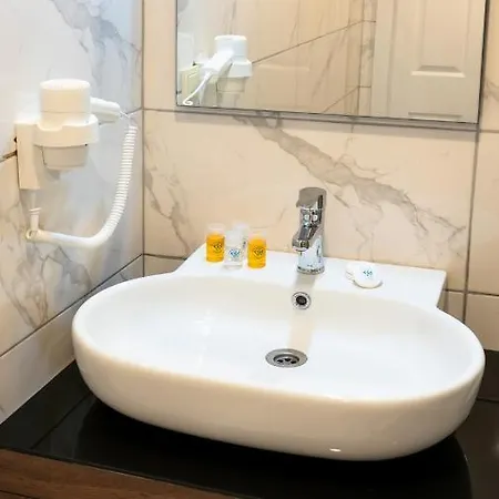 Hotel Egeos Butik Otel Sokakagzi